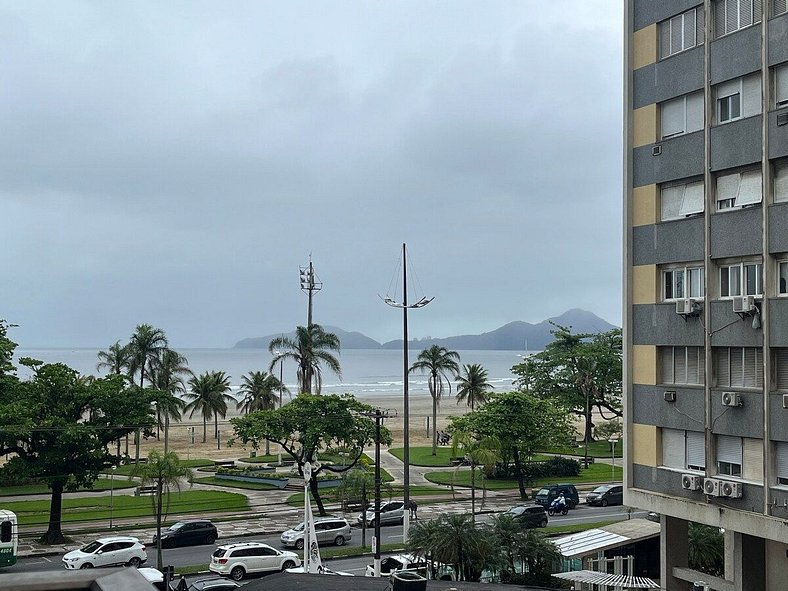 Apartamento de frente para a praia Canal 3