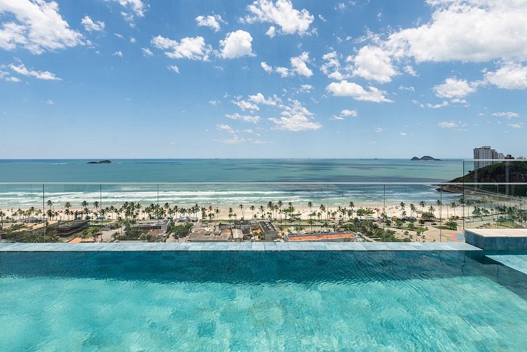 Apto com vista para o mar na praia da Enseada