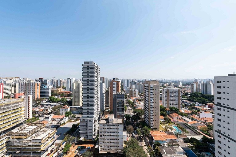 Studio NOVO ótima localização.